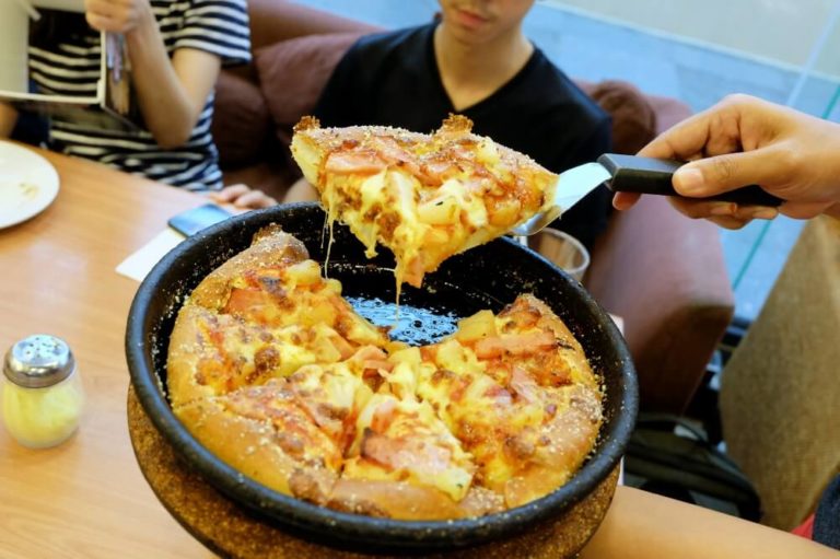 รีวิว ต่อคิวแก โปรโมชั่น Pizza Hut Buffet อิ่มไม่อั้น 179 บาท (พย. 59)