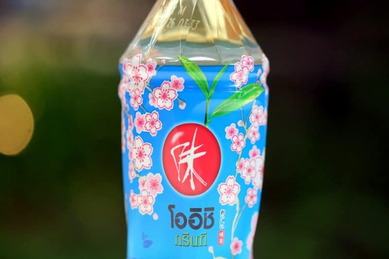 review-oishi-green-tea-sakura-strawberry-flavour-4