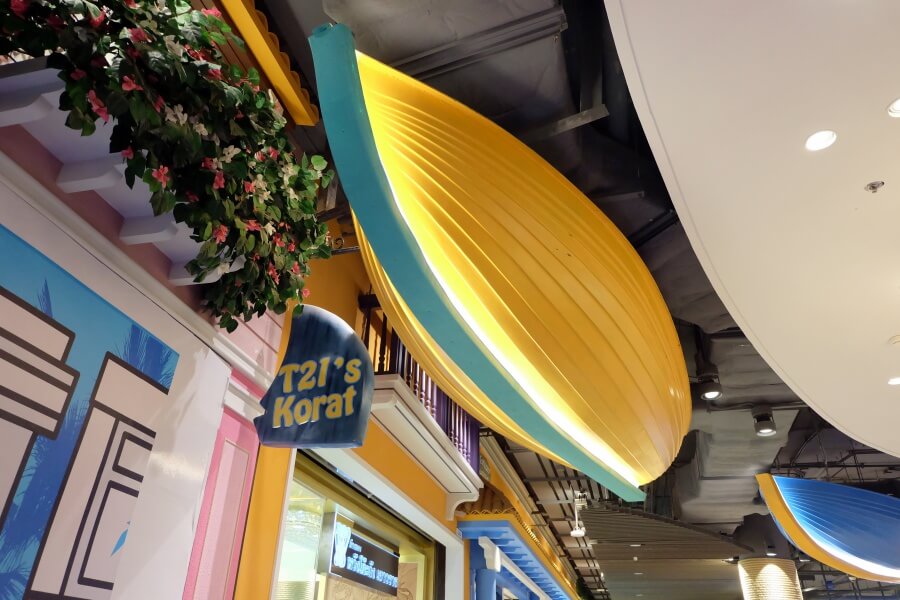 review-terminal-21-korat-with-sky-deck-11