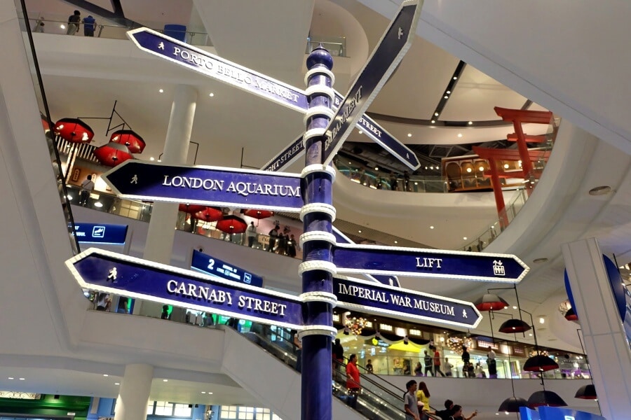 review-terminal-21-korat-with-sky-deck-22