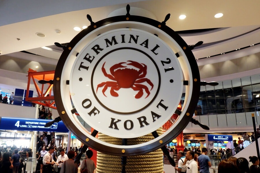 review-terminal-21-korat-with-sky-deck-42