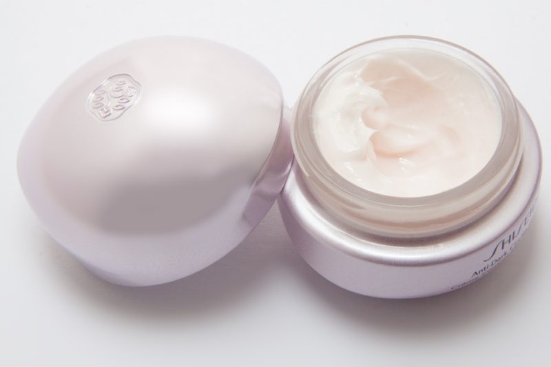 chitosan-in-cosmetic-cream