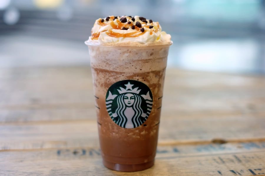 review-starbucks-new-menu-chestnut-white-chocolate-truffle-and-salted-caramel-mocha-crumble-6