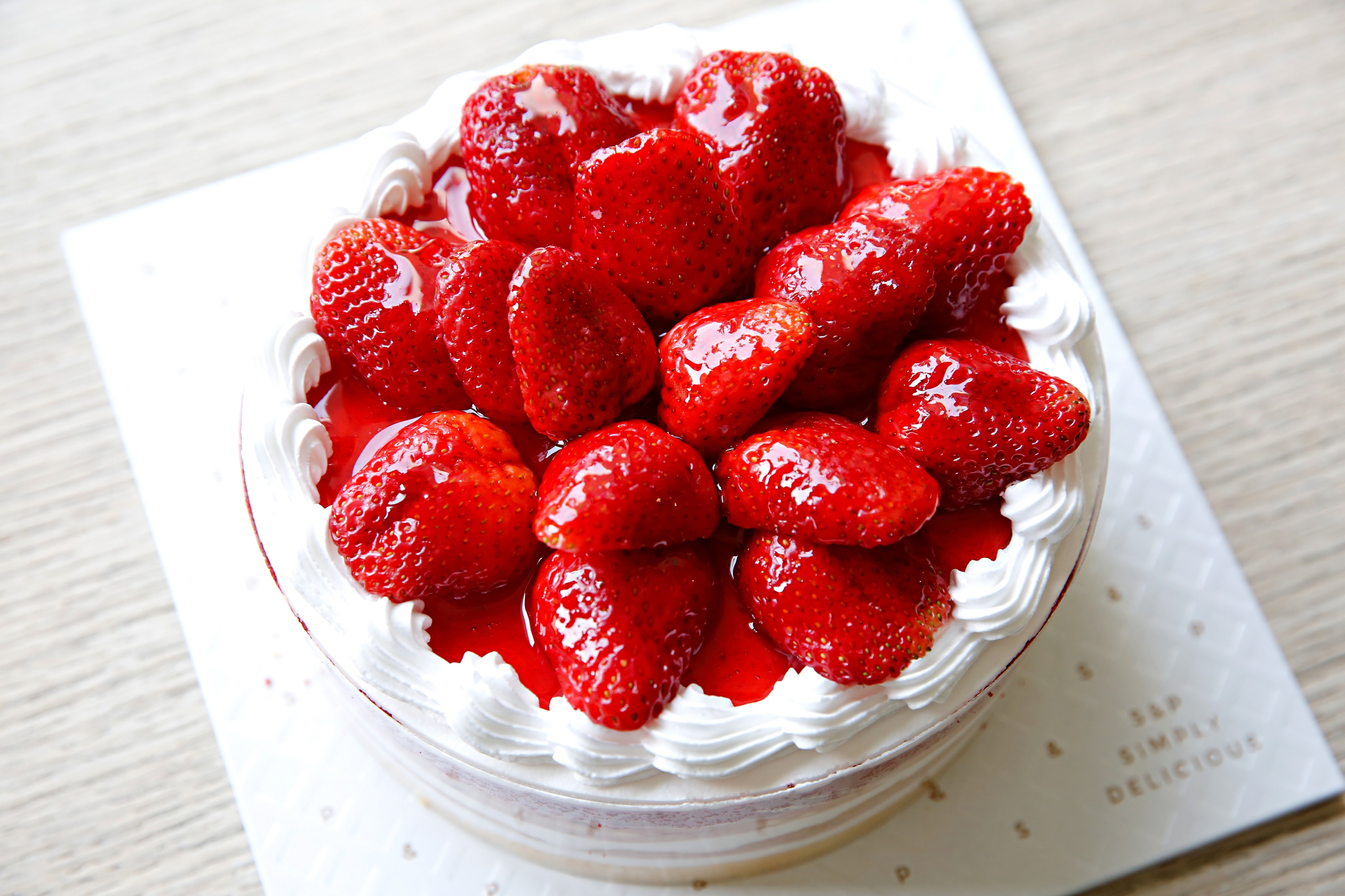 strawberry-cake