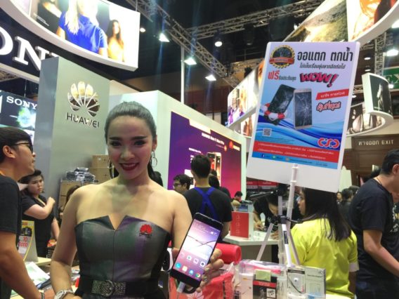 thailand-mobile-expo-2017-hi-end-smartphone-promotionIMG_3509