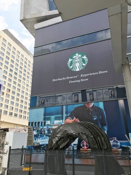 starbucks-biggest-thailand-siamone-1