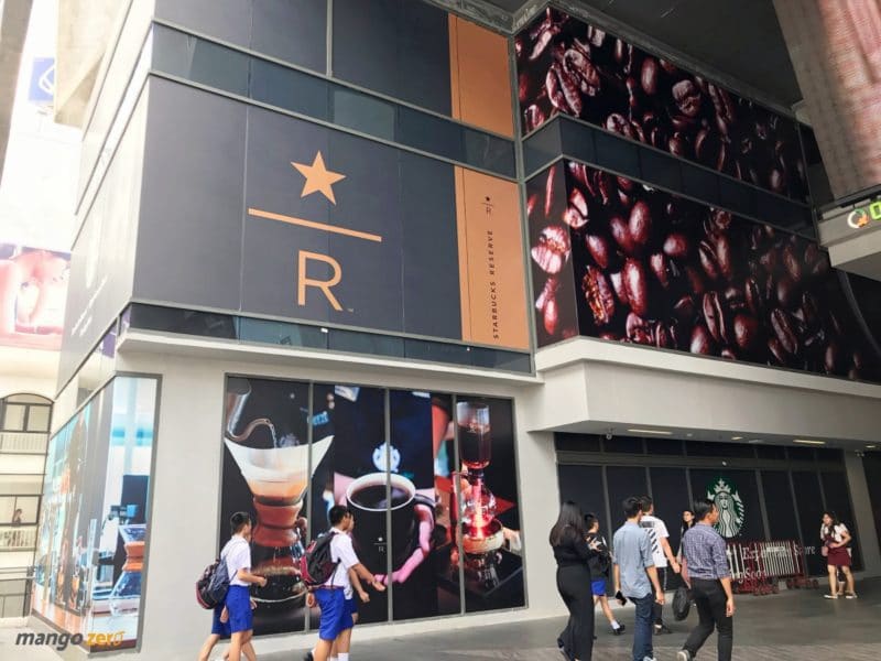 starbucks-biggest-thailand-siamone-2