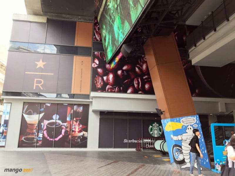 starbucks-biggest-thailand-siamone-7