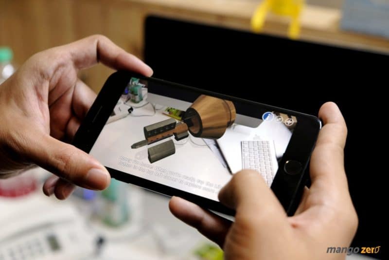 โชว์ความเจ๋งของการใช้งานแอปฯ AR (Augmented Reality) บน iOS 11