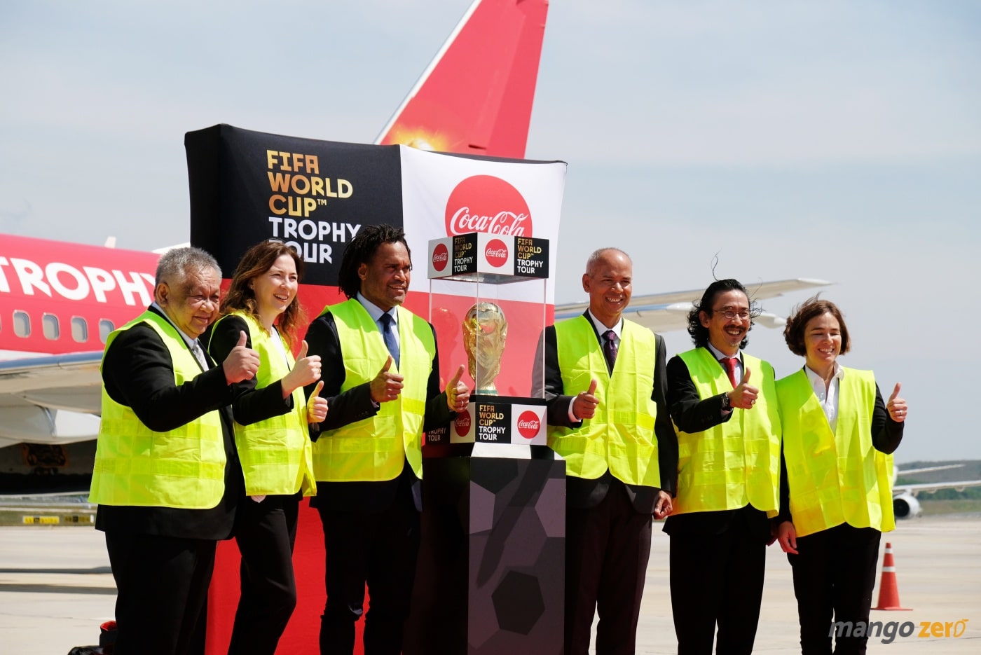 2018-fifa-world-cup-trophy-tour-by-coca-cola-at-phuket-10