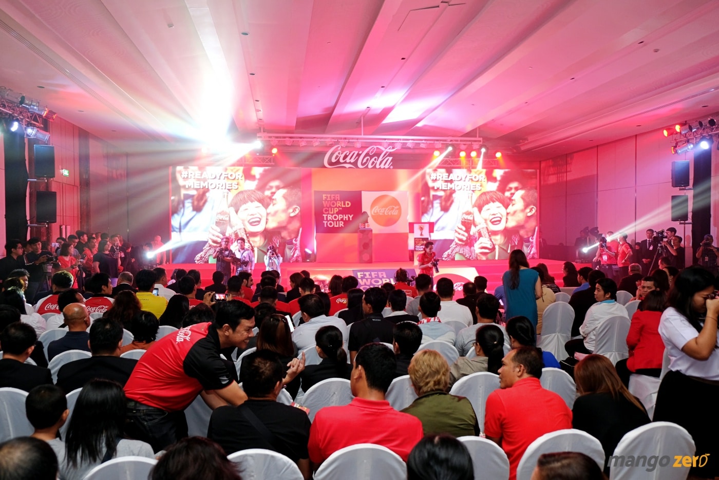 2018-fifa-world-cup-trophy-tour-by-coca-cola-at-phuket-11