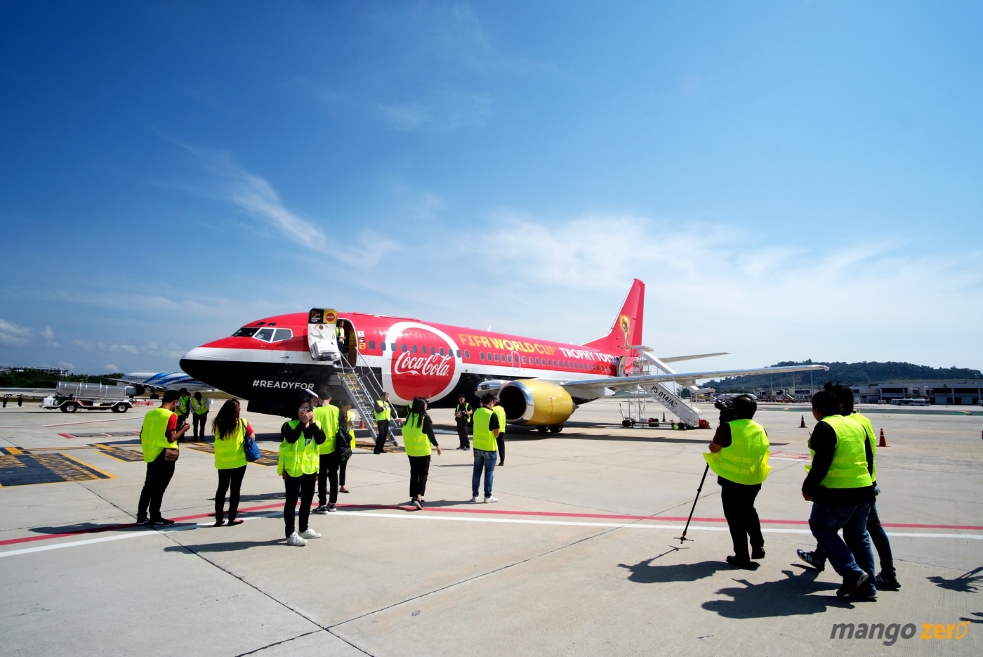 2018-fifa-world-cup-trophy-tour-by-coca-cola-at-phuket-3