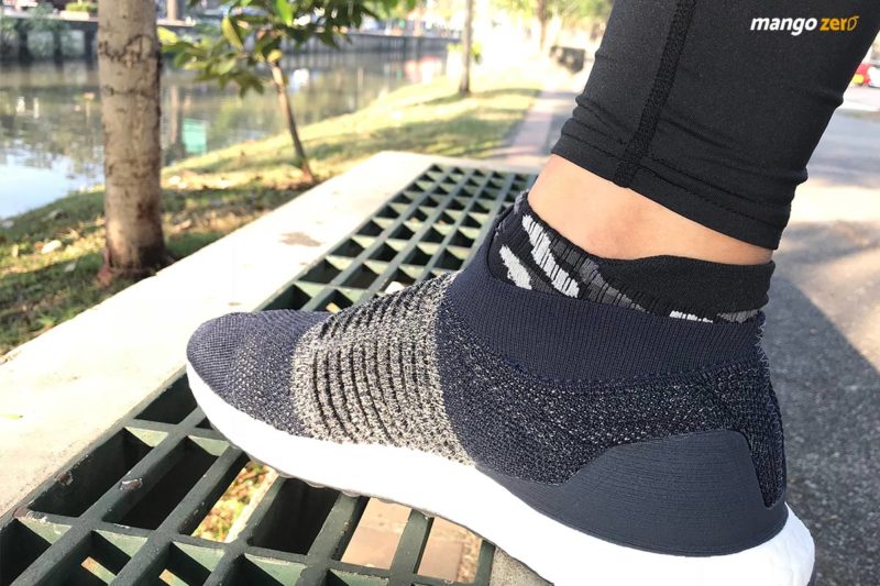 ultra boost laceless pantip