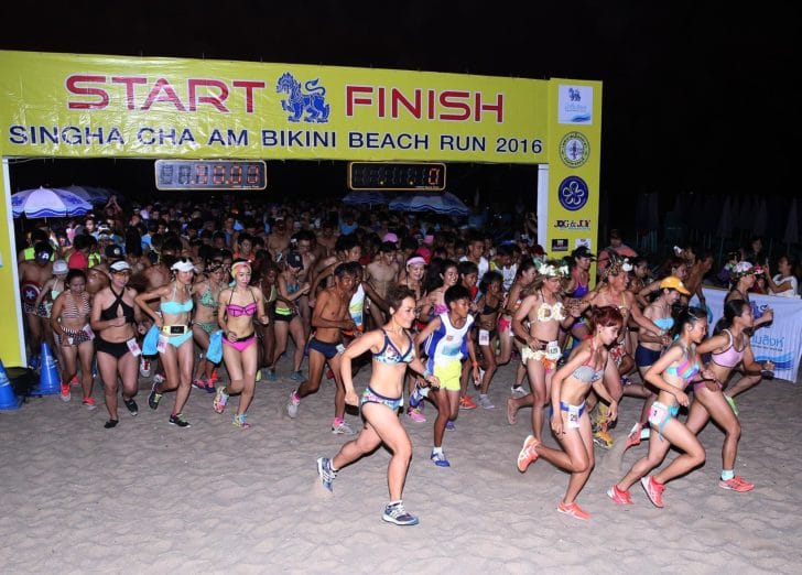 singha-bikini-beach-run